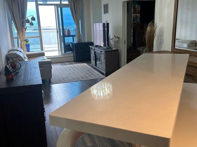 For Lease 218 Queens Quay Unit# 409, Toronto, Ontario