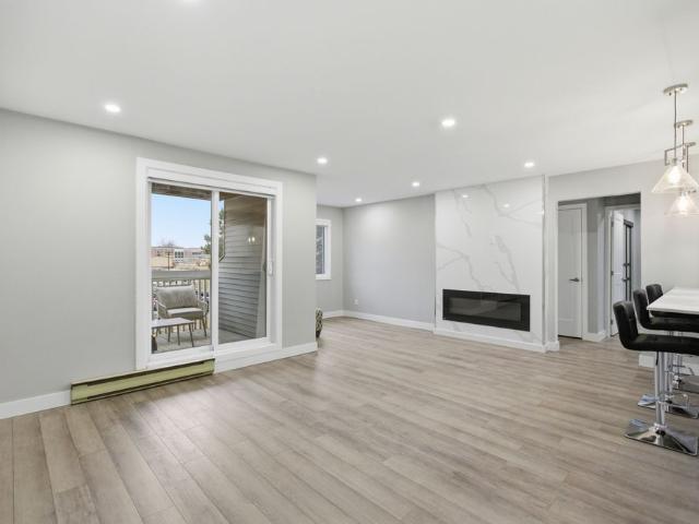For Lease 218 Viewmount Drive Unit# 216, Cityview Parkwoods Hills Rideau Shore, Ontario