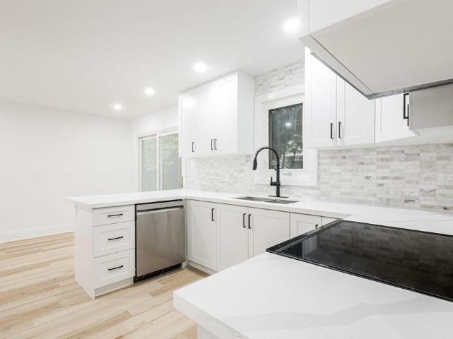 For Lease 2104 Mississauga Road, Mississauga, Ontario