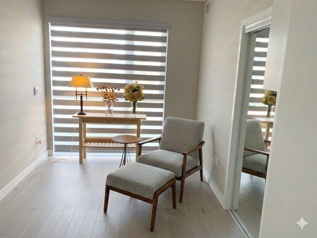 For Lease 210 Sabina Drive Unit# 111, Oakville, Ontario