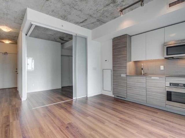 For Lease 210 Simcoe Street Unit# 1912, Toronto, Ontario