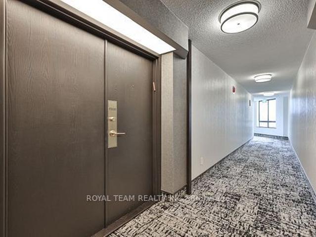 For Lease 211 Saint patrick Street Unit# C PH 10, Toronto, Ontario