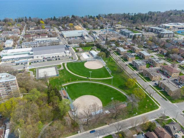 For Lease 212 Kerr Street Unit# 909, Oakville, Ontario