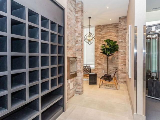 For Lease 212 King William Street Unit# 721, Hamilton, Ontario