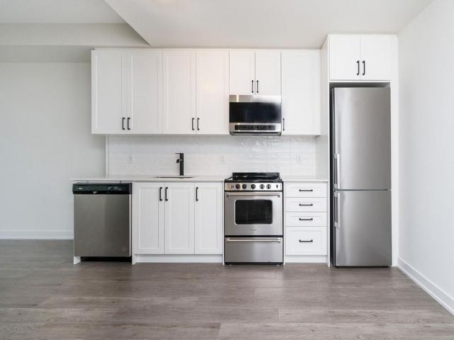 For Lease 212 King William Street Unit# 822, Hamilton, Ontario