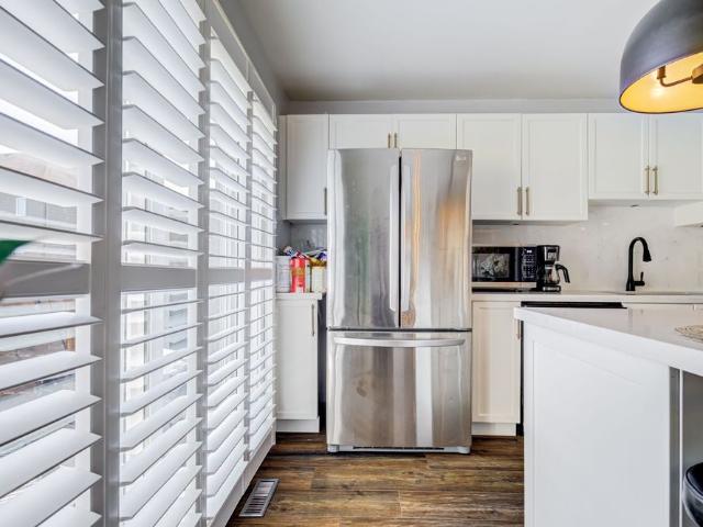 For Lease 2136 Galloway Street Unit# Upper, Innisfil, Ontario