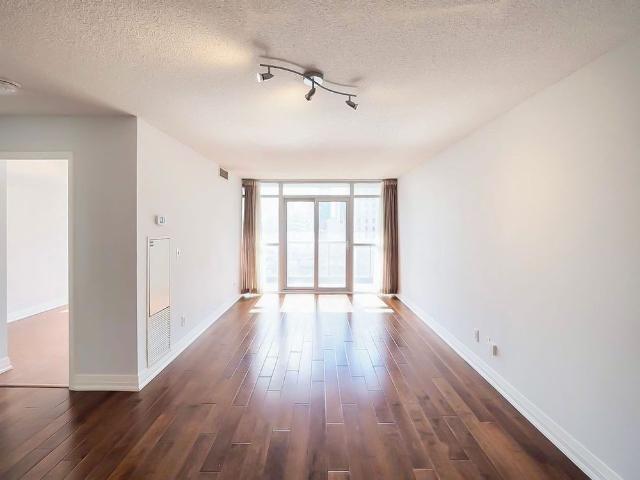 For Lease 21 Carlton Street Unit# 1409, Toronto, Ontario