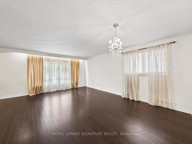 For Lease 21 Broadlands Boulevard, Toronto, Ontario