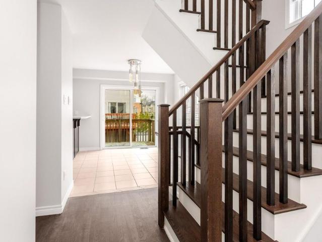 For Lease 21 Dorchester Terrace, Hamilton, Ontario