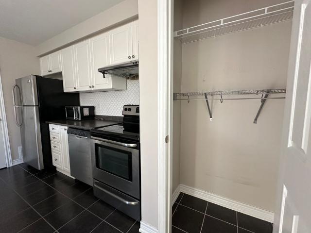 For Lease 21 Duncan Road Unit# Coach, Markham, Ontario
