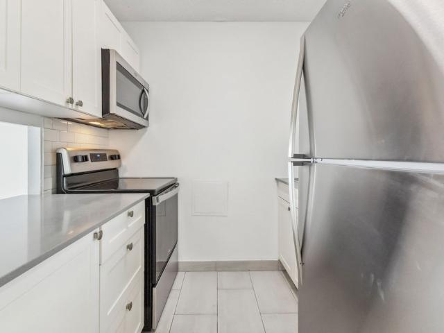 For Lease 21 King Street Unit# 409, London East, Ontario