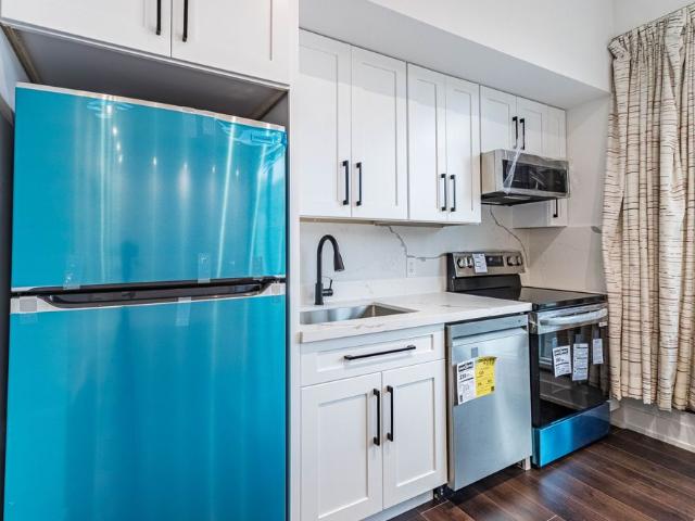 For Lease 21 Nelson Street Unit# UPH 11, Toronto, Ontario