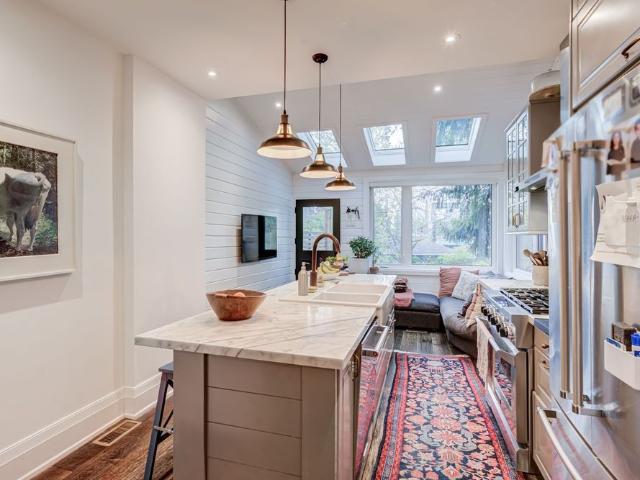 For Lease 21 Sandford Avenue, Toronto, Ontario