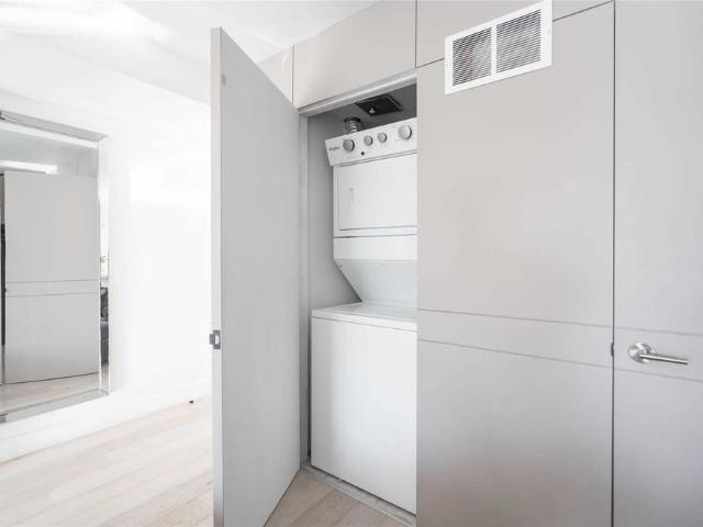 For Lease 21 Westmeath Lane Unit# 2814, Markham, Ontario