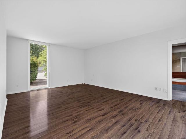 For Lease 21 Tudor Gate, Toronto, Ontario