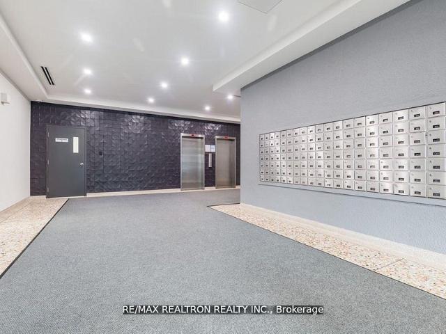 For Lease 21 Vaughan Road Unit# 505, Toronto, Ontario