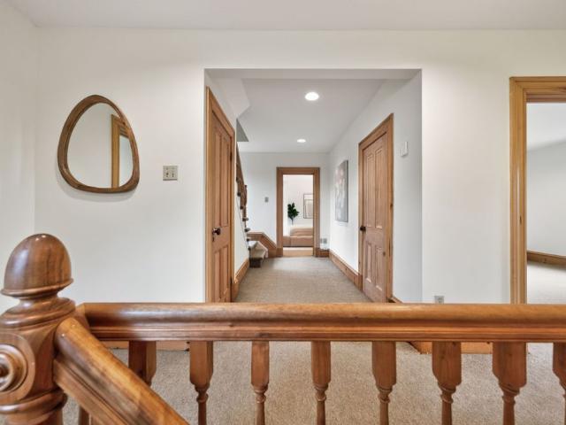 For Lease 2241 Old Lilac Lane, Alta Vista and Area, Ontario