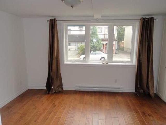 For Lease 228 DUROCHER Street, Vanier and Kingsview Park, Ontario