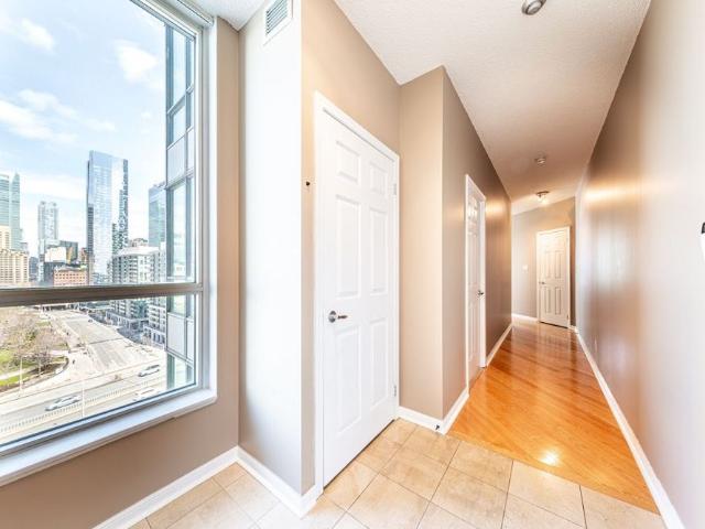 For Lease 228 Queens Quay Unit# 1602, Toronto, Ontario