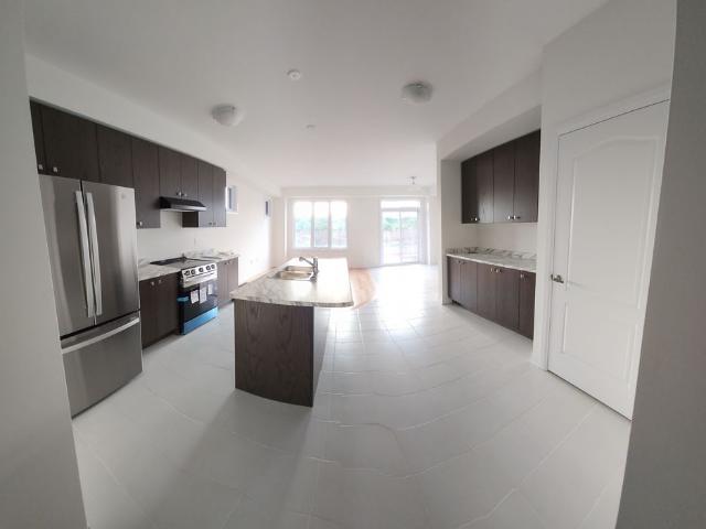 For Lease 229 Port Crescent, Welland, Ontario