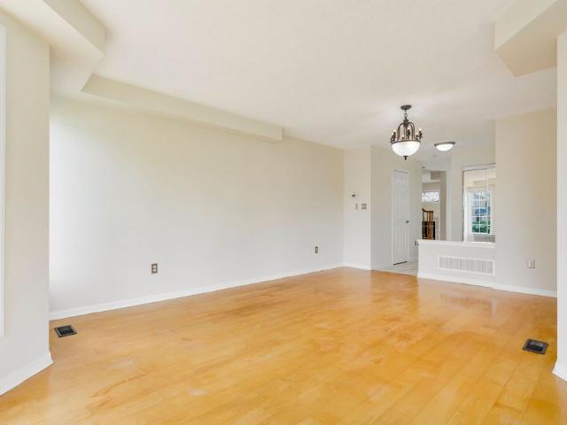 For Lease 2204 Grand Oak Trail, Oakville, Ontario