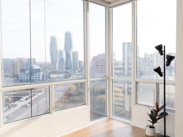For Lease 220 Burnhamthorpe Road Unit# 1502, Mississauga, Ontario