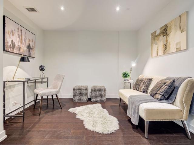 For Lease 220 George Street Unit# TH2, Toronto, Ontario