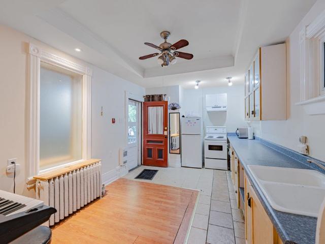 For Lease 220 Lyon Street Unit# B, Ottawa Centre, Ontario