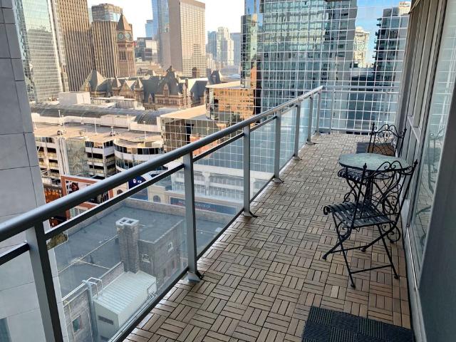 For Lease 220 Victoria Street Unit# 1707, Toronto, Ontario