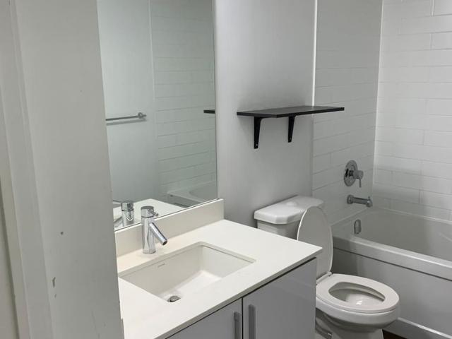For Lease 2212 Lakeshore Boulevard Unit# 3510, Toronto, Ontario