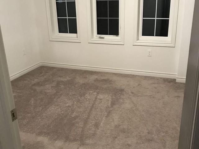 For Lease 2214 Chevron Prince Path Unit# Room, Oshawa, Ontario