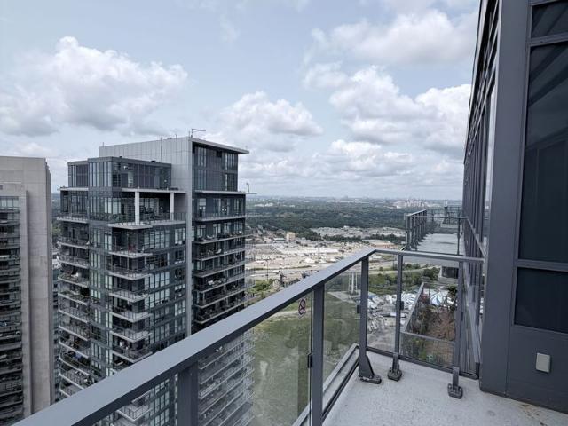 For Lease 2220 Lakeshore Boulevard Unit# PH2, Toronto, Ontario