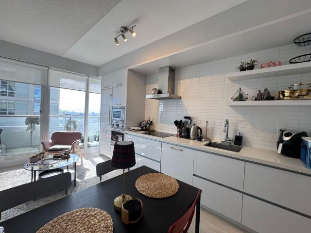 For Lease 2221 Yonge Street Unit# 4206, Toronto, Ontario