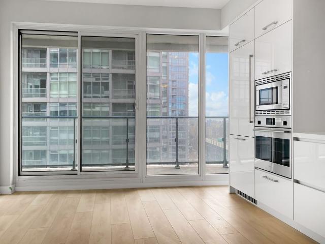 For Lease 2221 Yonge Street Unit# 1906, Toronto, Ontario