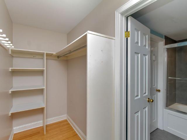 For Lease 222 Bruyere Street Unit# 201, Lower Town Sandy Hill, Ontario