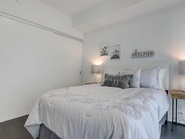 For Lease 223 St Clair Avenue Unit# 318, Toronto, Ontario