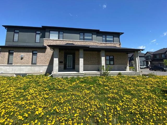 For Lease 223 ZINNIA Way, Blossom Park Airport and Area, Ontario