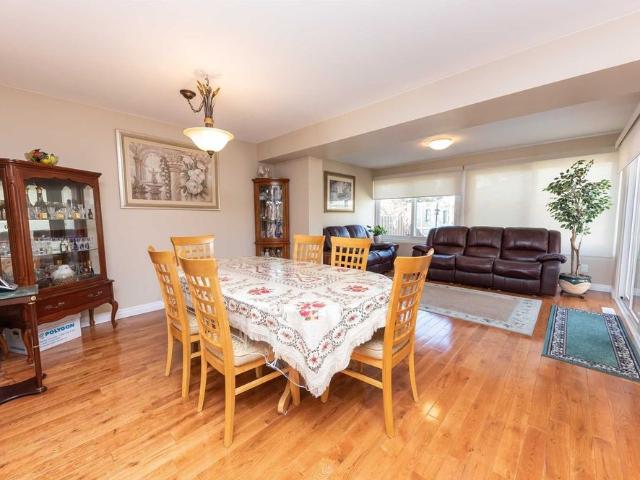 For Lease 22 Cashel Court, Aurora, Ontario