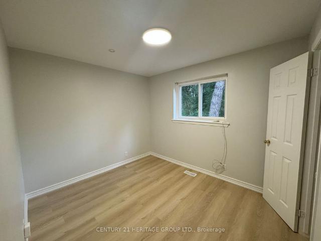 For Lease 22 Axsmith Crescent, Toronto, Ontario