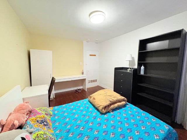 For Lease 22 Ivordale Crescent Unit# RM A, Toronto, Ontario