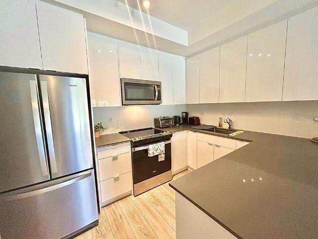 For Lease 22 LYTHAM GREEN Circle Unit# 20, Newmarket, Ontario