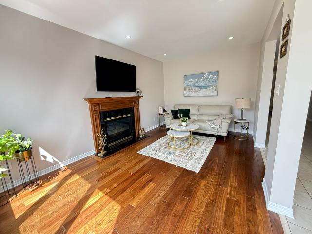 For Lease 22 New Deighton Crescent Unit# 22, Barrhaven, Ontario