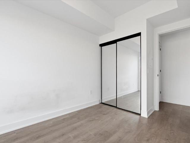 For Lease 2343 Khalsa Gate Unit# 229, Oakville, Ontario