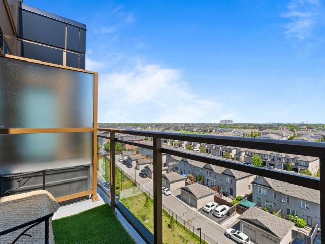 For Lease 2343 Khalsa Gate Unit# 829, Oakville, Ontario