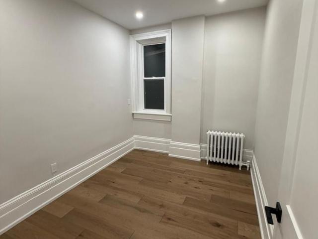 For Lease 234 Lakeshore Road Unit# 1, Oakville, Ontario