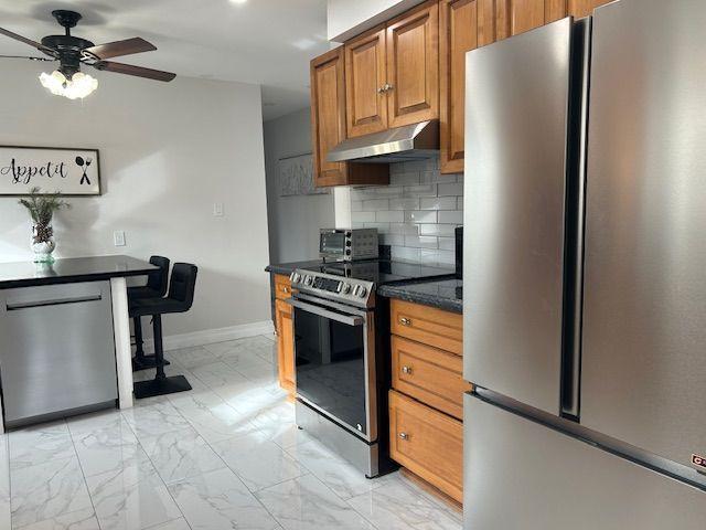 For Lease 235 Louis Drive, Mississauga, Ontario