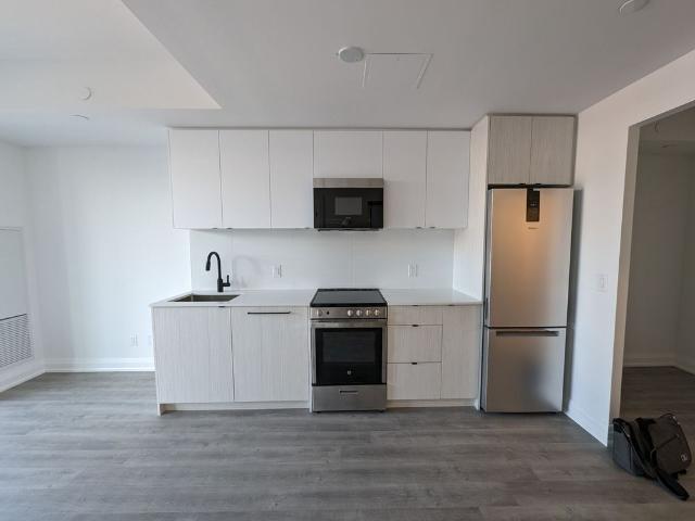 For Lease 2369 Danforth Avenue Unit# 313, Toronto, Ontario