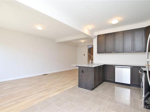 For Lease 236 ATIMA Circle, Barrhaven, Ontario