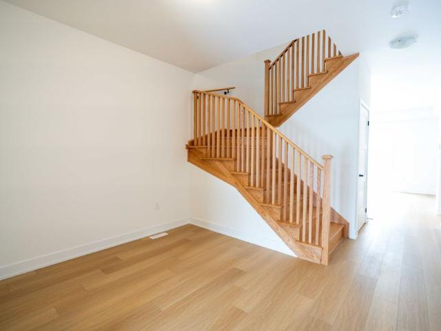 For Lease 236 Prince William Way, Barrie, Ontario
