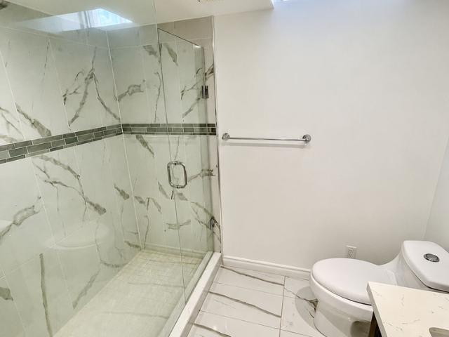 For Lease 2372 Cornerbrooke Crescent, Oakville, Ontario